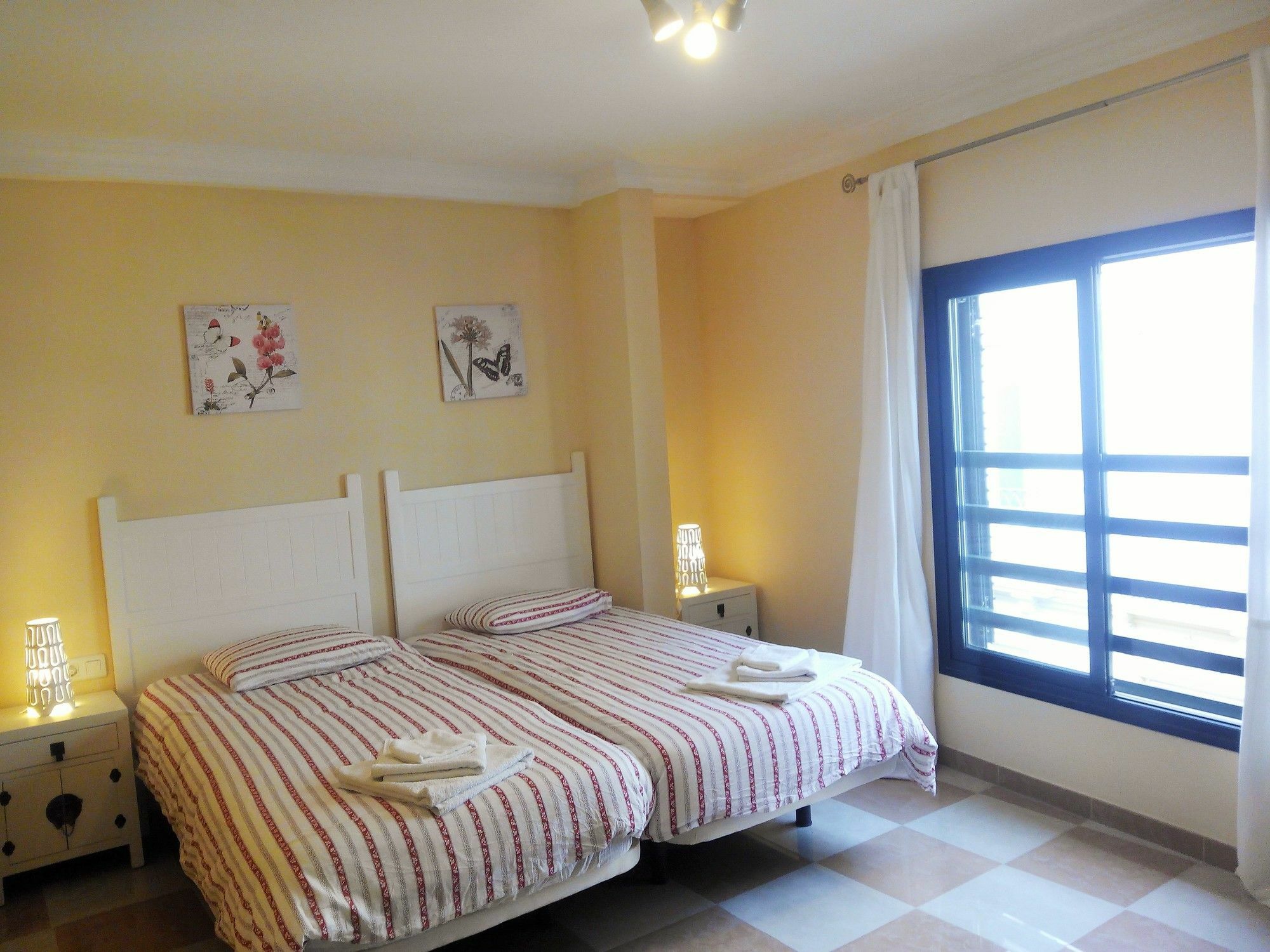 Malaga Centro Apartamentos エクステリア 写真