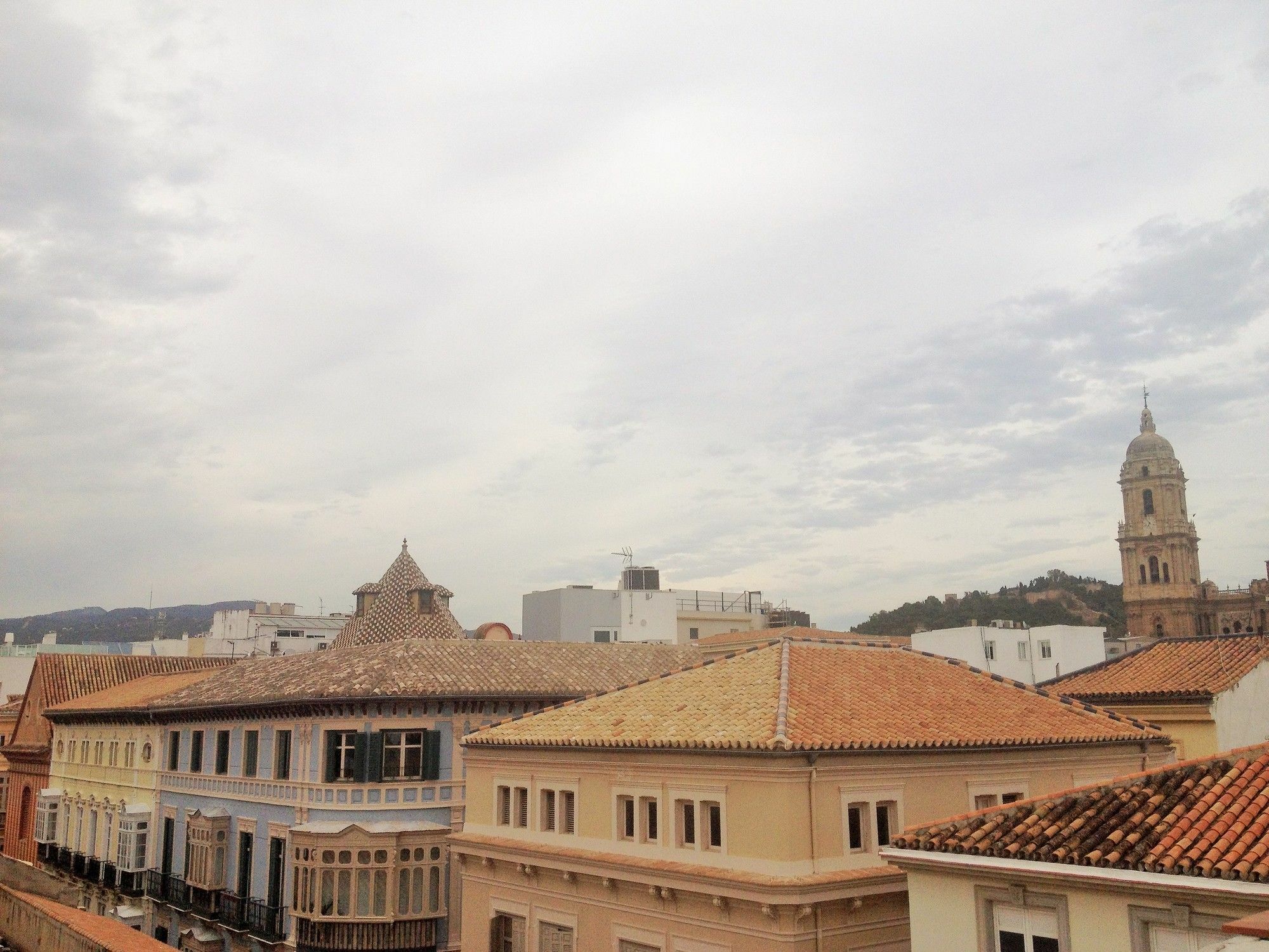 Malaga Centro Apartamentos エクステリア 写真